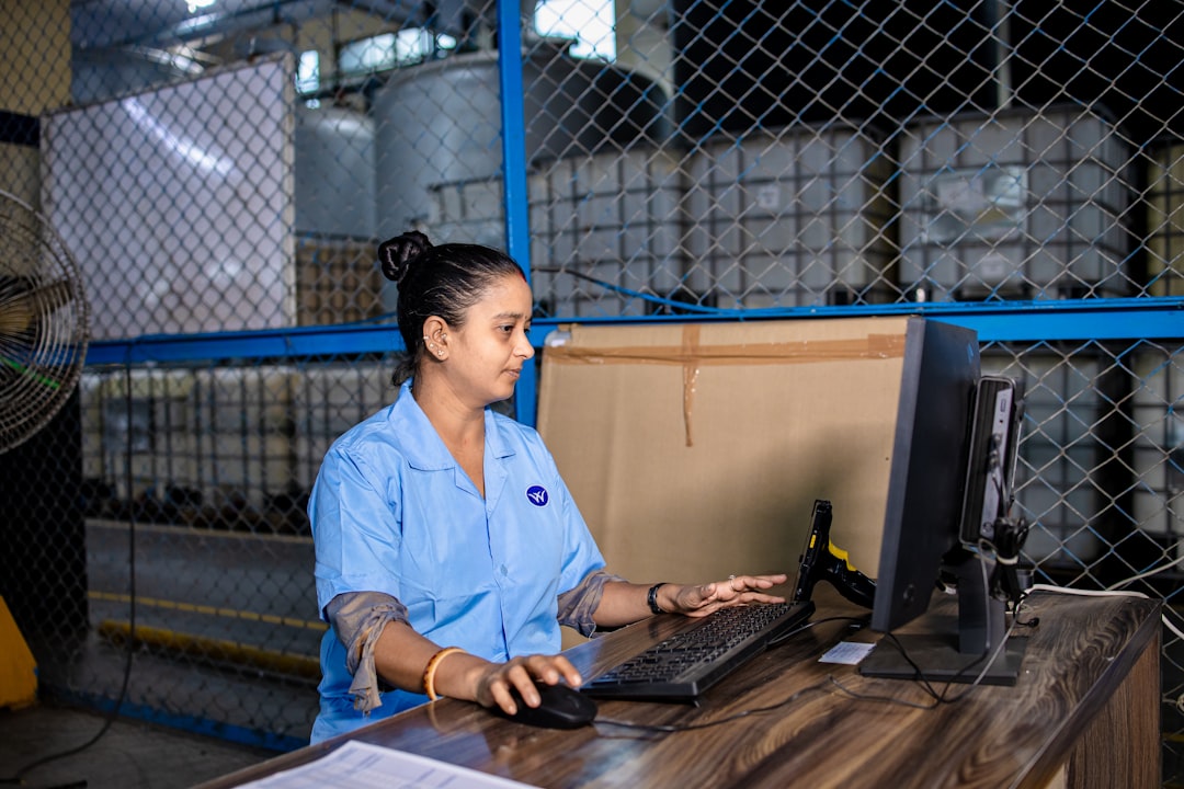 Forklift Certified in a Weekend—Here's the Program That Does It Free